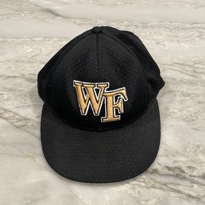 Wake Forest flexfit Pro-Line baseball hat mens size 7 1/8.